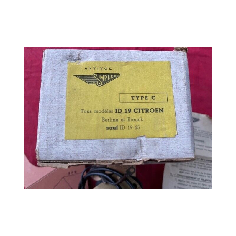 NEIMAN accessoire neuf origine CITROEN ID 19 1ère génération maxi 1964