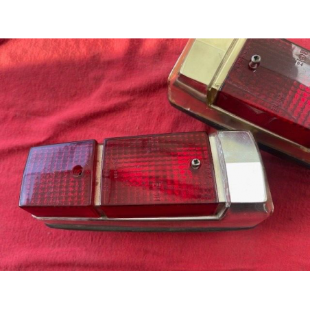 2 feux arrière PALLAS complet CITROEN DS 20 21 et 23 PALLAS 1971 à 1975