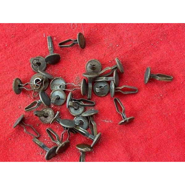 Lot d'agrafes habillage capot moteur original CITROEN SM