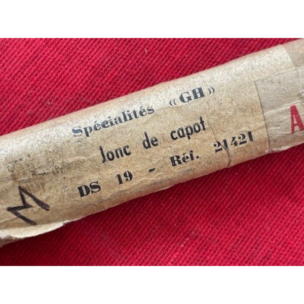 Enjoliveur de capot GH neuf original CITROEN ID DS 19 ou 21 1956 à 1967