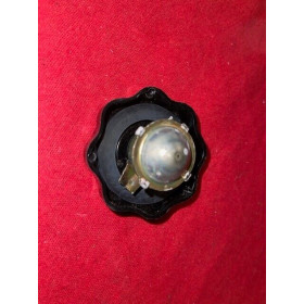 Bouchon essence neuf Renault Dauphine ou Alpine A108