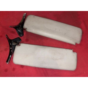 2 pare soleil originaux Citroën DS 19 20 21 ou 23 Pallas