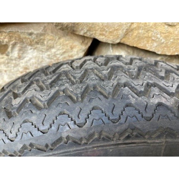 Pneu Michelin 180-380 XAS Citroën DS 19 ou 21 Pallas cabriolet berline