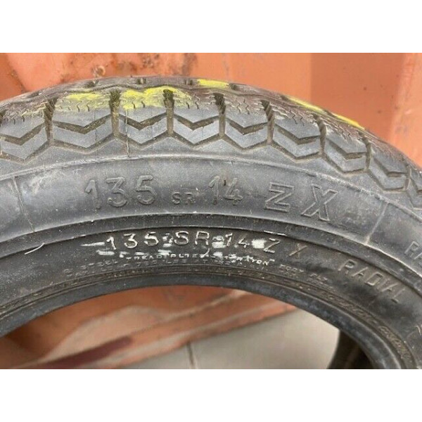 Pneu Michelin 135-14 ZX neuf Citroën Renault Peugeot 204 304