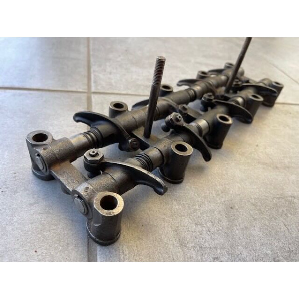 Rampe de culbuteurs moteur 812 Alpine A110 1300G ou Renault 8 Gordini
