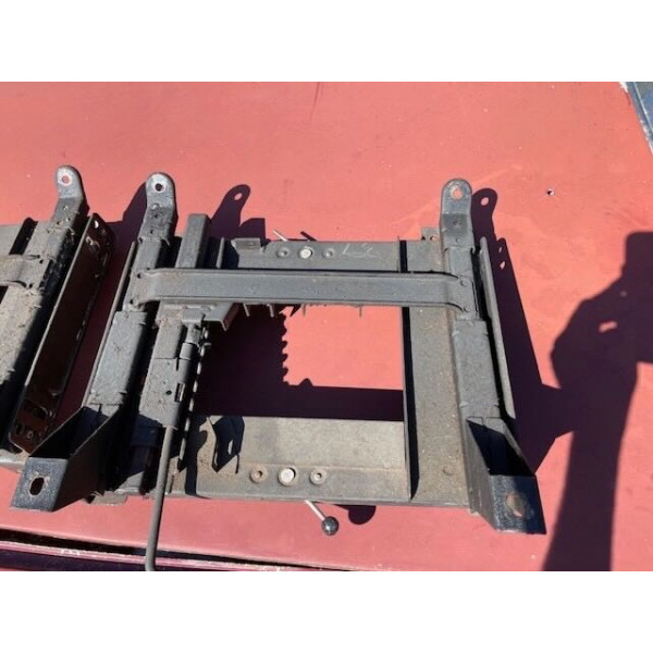 2 supports de sièges origine Citroën SM Maserati
