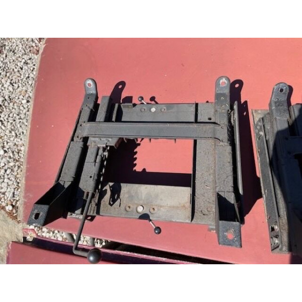 2 supports de sièges origine Citroën SM Maserati