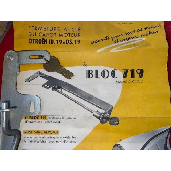 Accessoire neuf original serrure capot avant Citroën ID DS 19 ou 21 maxi 1967