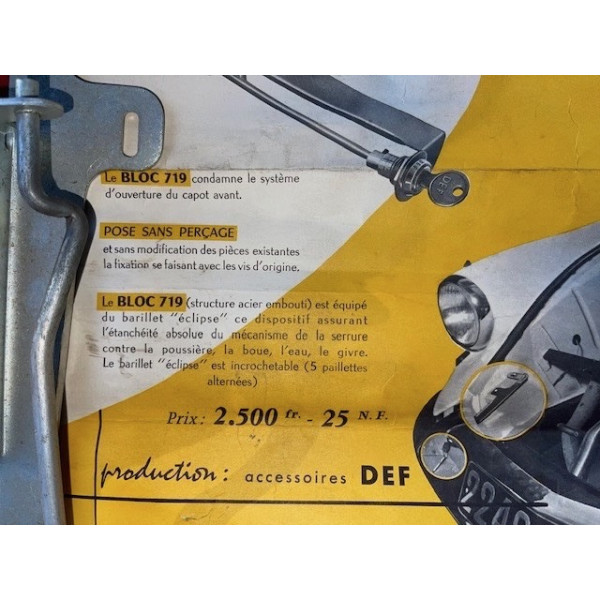 Accessoire neuf original serrure capot avant Citroën ID DS 19 ou 21 maxi 1967
