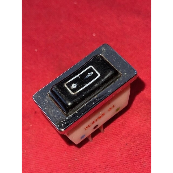 Bouton de lève glace origine Citroën SM Maserati