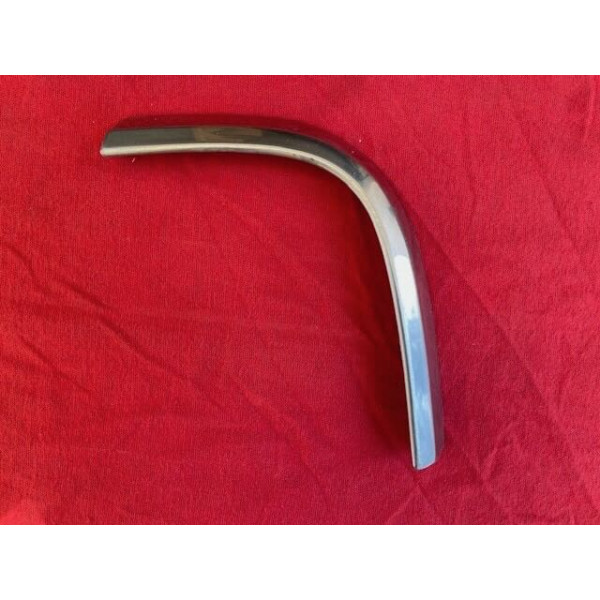 Jonc chrome d'aile avant gauche original Citroën SM Maserati