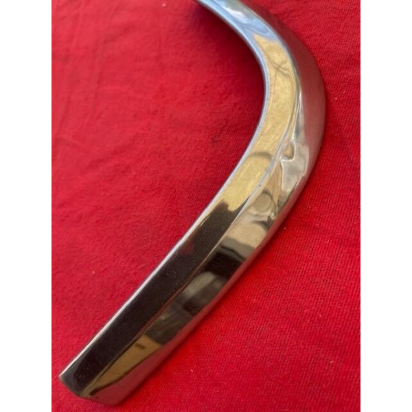 Jonc chrome d'aile avant gauche original Citroën SM Maserati