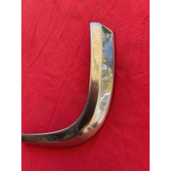 Jonc chrome d'aile avant gauche original Citroën SM Maserati