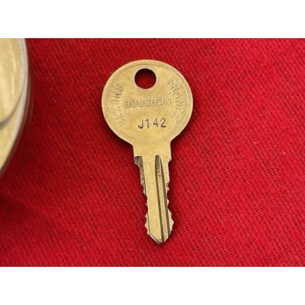 Bouchon essence PJ à clé neuf Citroën SM Maserati