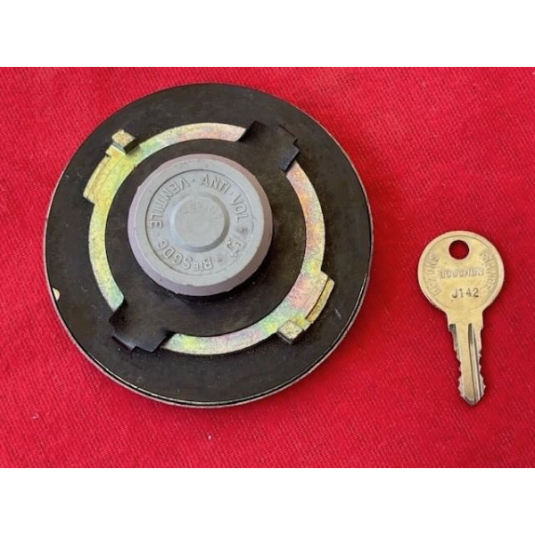 Bouchon essence PJ à clé neuf Citroën SM Maserati
