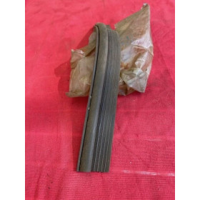 Joint neuf origine entre aile arrière et caisse Citroën ID DS break