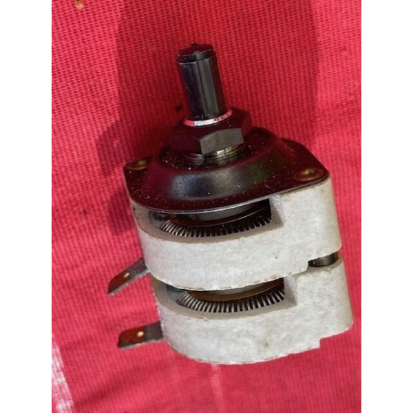 Potentiomètre éclairage tableau de bord neuf origine Citroën SM Maserati Merak