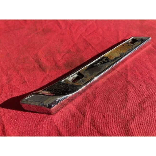 Support monogramme custode latéral Citroën SM Maserati