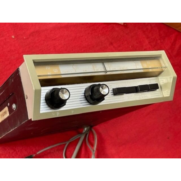 Autoradio Continental Edison origine Citroën ID DS 19 et 21 maxi 1968