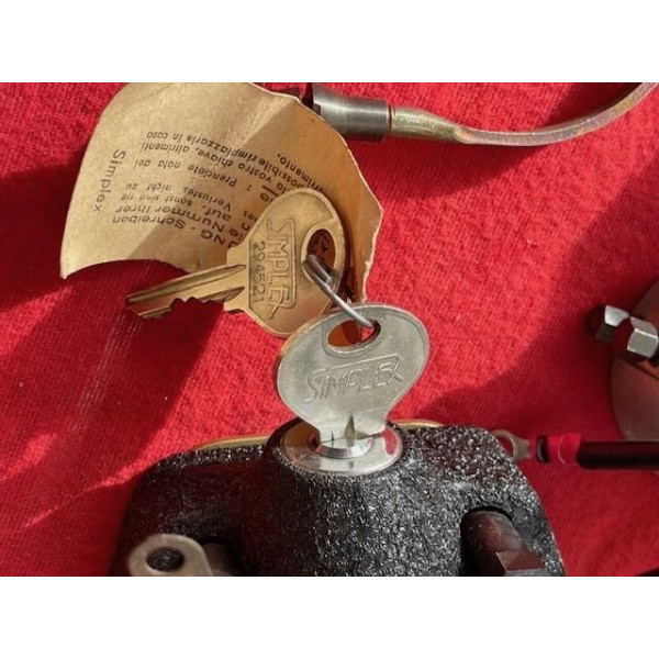 Accessoire antivol neuf Simplex Citroën ID DS 19 BVM maxi 1964 complet