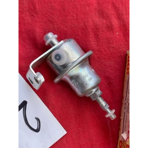 Régulateur pression essence Bosch 0280160106 Citroën SM Maserati injection IE
