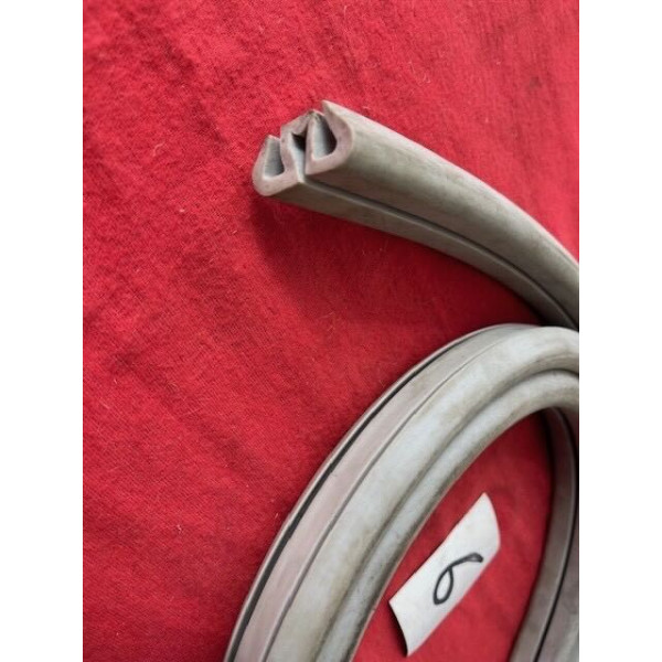 Joint de pare brise neuf adaptable Citroën DS 19 20 21 ou 23 Pallas