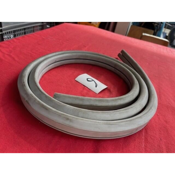 Joint de pare brise neuf adaptable Citroën DS 19 20 21 ou 23 Pallas
