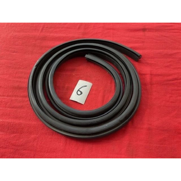 Joint de lunette arrière neuf adaptable Citroën DS 19 20 21 ou 23 Pallas