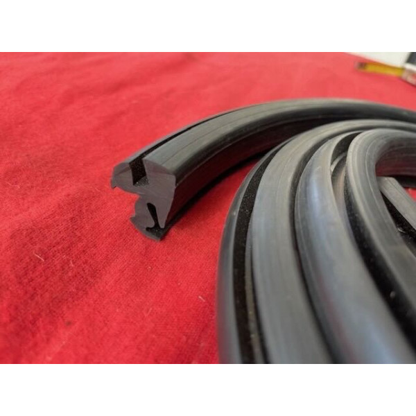 Joint de lunette arrière neuf adaptable Citroën DS 19 20 21 ou 23 Pallas