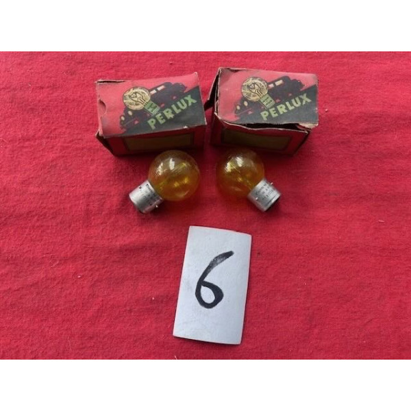 2 ampoules 12V code asymétrique Renault Peugeot Citroën Panhard Ford Fiat Alfa