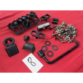 Lot accastillage visserie et boutons de commande Citroën AX tout modèle