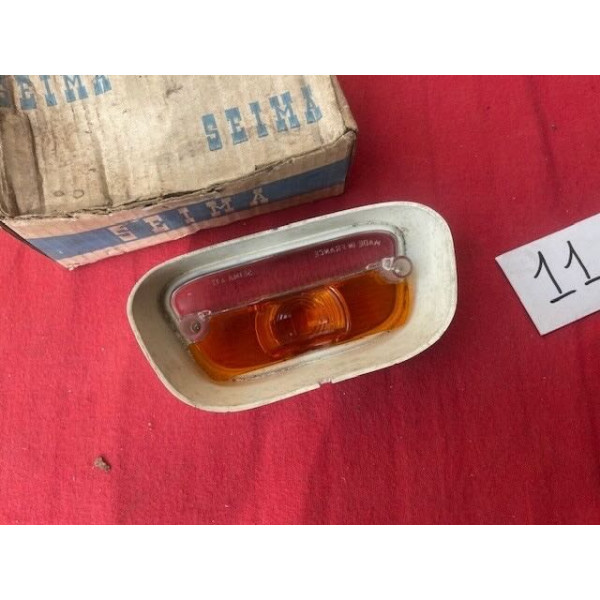 Cabochon de clignotant neuf Seima Peugeot 404 à partir de 1965