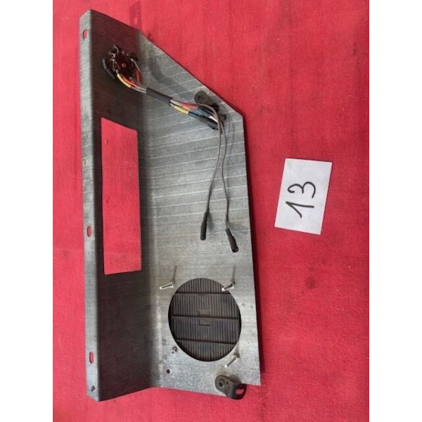 Console autoradio neuve d'époque sous tableau de bord Citroën ID DS 19 20 21 23