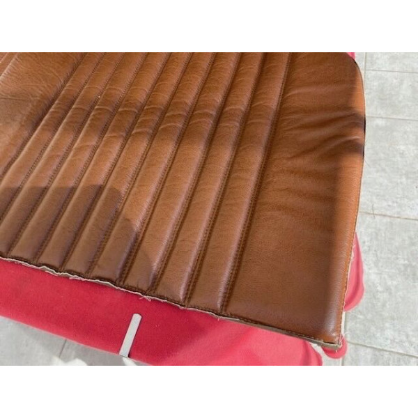 Morceau de cuir banquette arrière fauve neuf d'époque Citroën DS 19 ou 21 Pallas