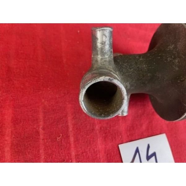 Sortie pompe à eau moteur V6 Citroën SM Maserati Merak
