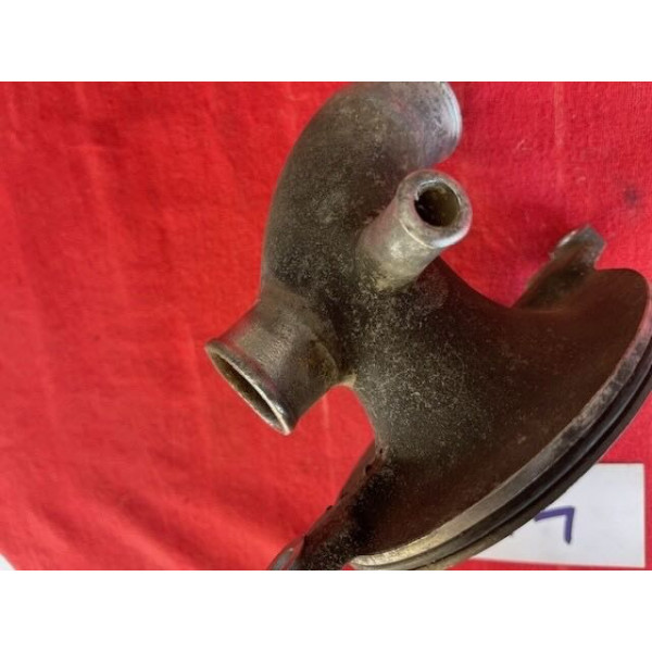 Sortie pompe à eau moteur V6 Citroën SM Maserati Merak