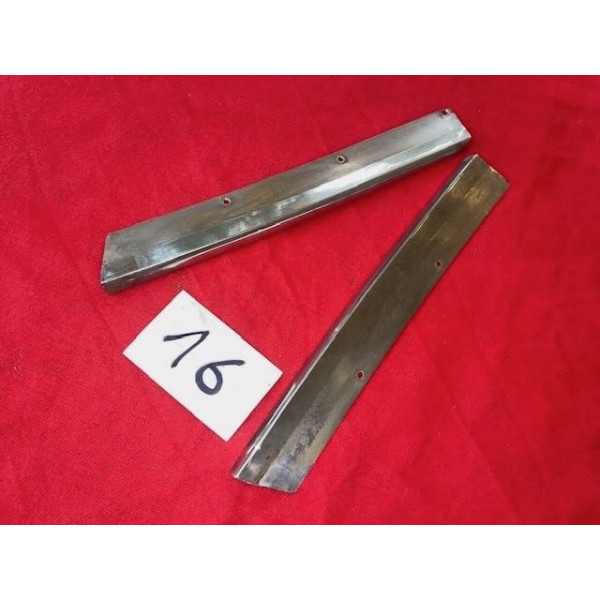 Habillage chrome gouttières arrière D et G custode original Citroën SM Maserati