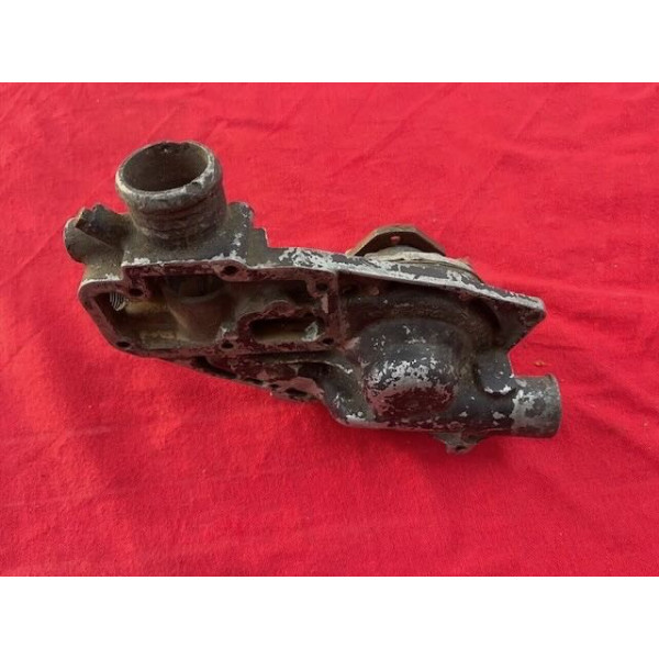 Support de pompe à eau + pompe à eau origine Renault 8 Gordini Alpine A110 1300S
