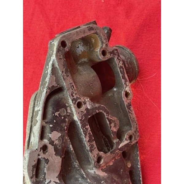 Support de pompe à eau + pompe à eau origine Renault 8 Gordini Alpine A110 1300S