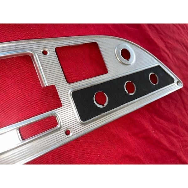 Grille de tableau de bord neuve Citroën DS 19 ou 21 Pallas berline cabriolet