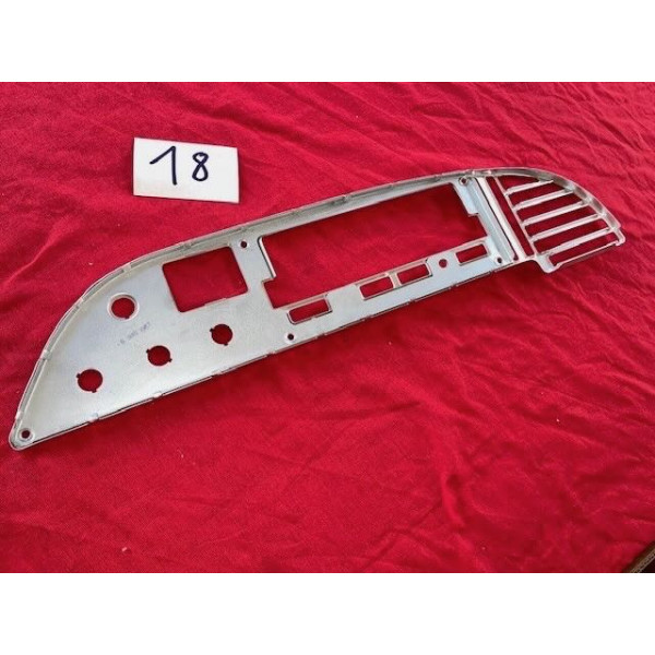 Grille de tableau de bord neuve Citroën DS 19 ou 21 Pallas berline cabriolet