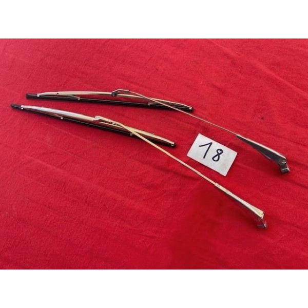 2 essuie glace + bras neuf Renault 8 Gordini Alpine Alpine A110