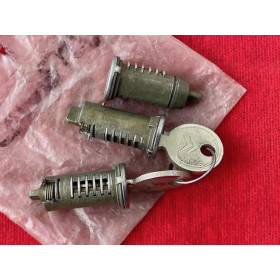 Set de barillets de porte neuf original Citroën DS