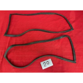 2 joints de vitrines de phare Cibie original Citroën SM Maserati