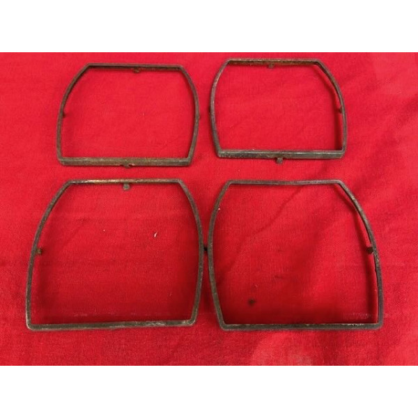 4 encadrements chrome de phare Cibie original Citroën SM Maserati à refaire
