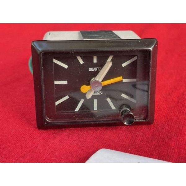 Montre Jaeger à quartz Citroën DS 20 21 23 dernière génération
