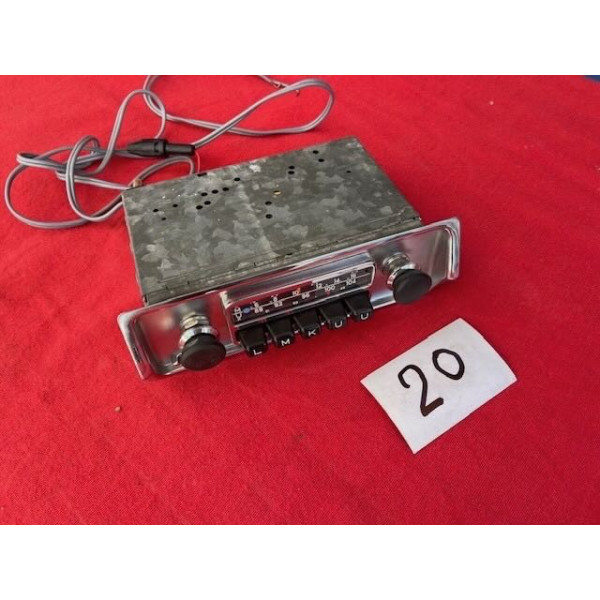 Autoradio Blaupunkt Frankfurt avec support Citroën ID DS 19 ou 21 1962 à 69