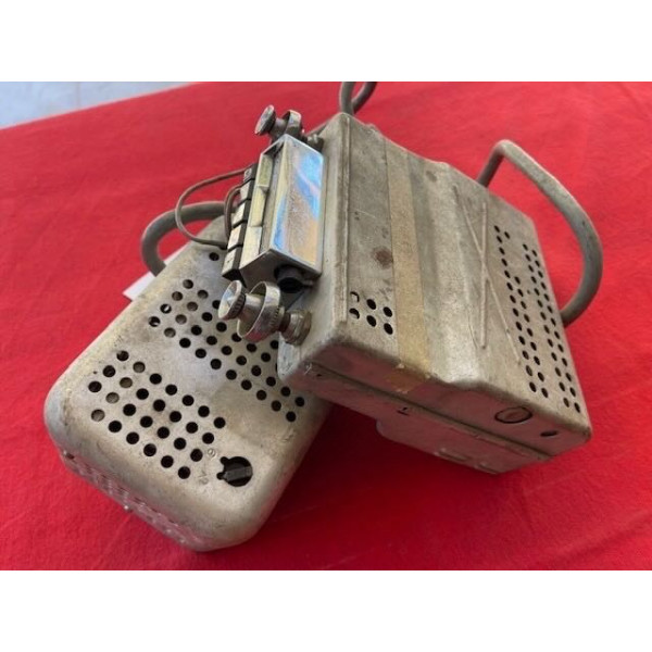 Autoradio d'époque années 60 Citroën ID DS 19 Simca Renault Peugeot 6V ou 12V