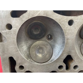 Culasse origine Citroën ID DS 20 21 ou 23 soupapes neuves
