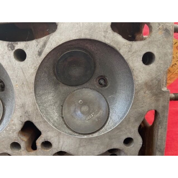 Culasse origine Citroën ID DS 20 21 ou 23 soupapes neuves